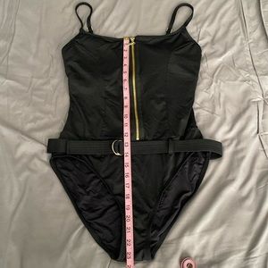 La Blanca one piece bathing suit, SIZE 12 US